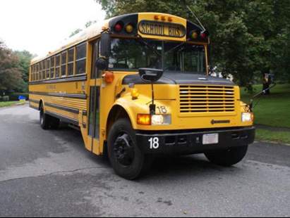 34. ábra: A jellegzetes amerikai sárga iskolabusz [66]